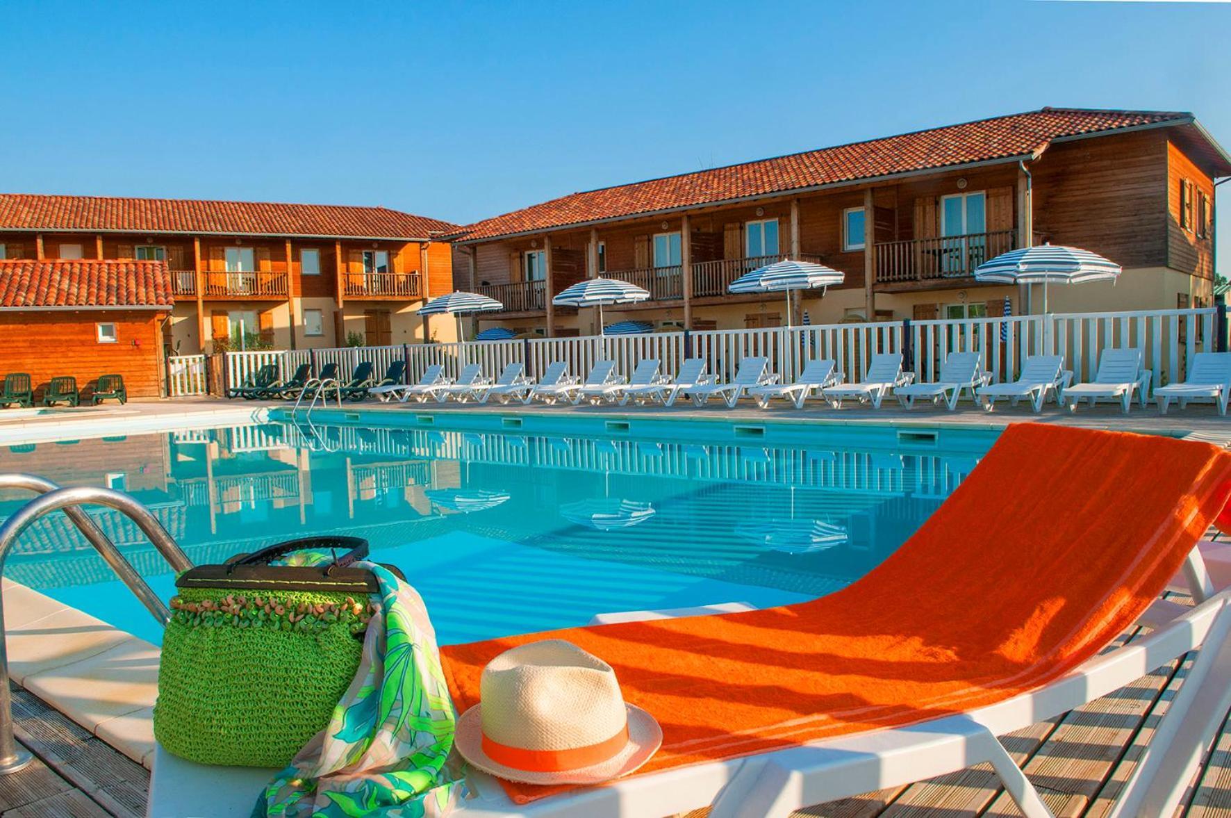 Les Maisons Du Golf D'Armagnac Оза Экстерьер фото